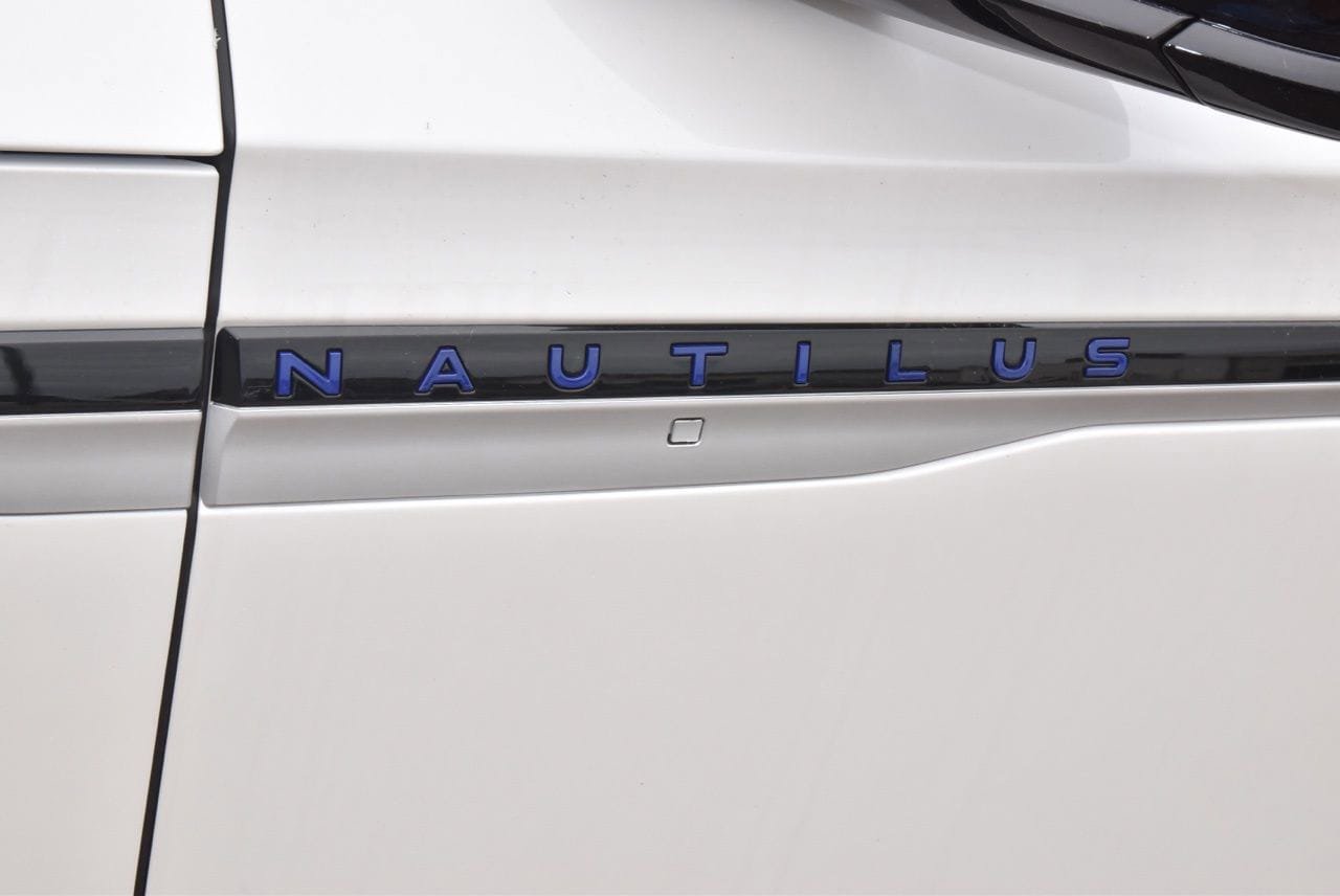 New 2026 Lincoln Nautilus Premier AWD/4WD image 47