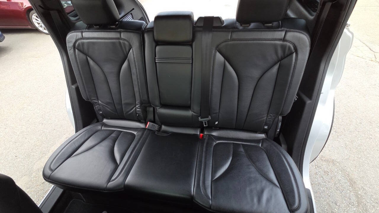 Used 2016 Lincoln MKX Select w/ Select Plus Package AWD/4WD image 28