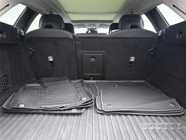 Used 2022 Volvo XC60 B5 Inscription w/ Advanced Package image 32