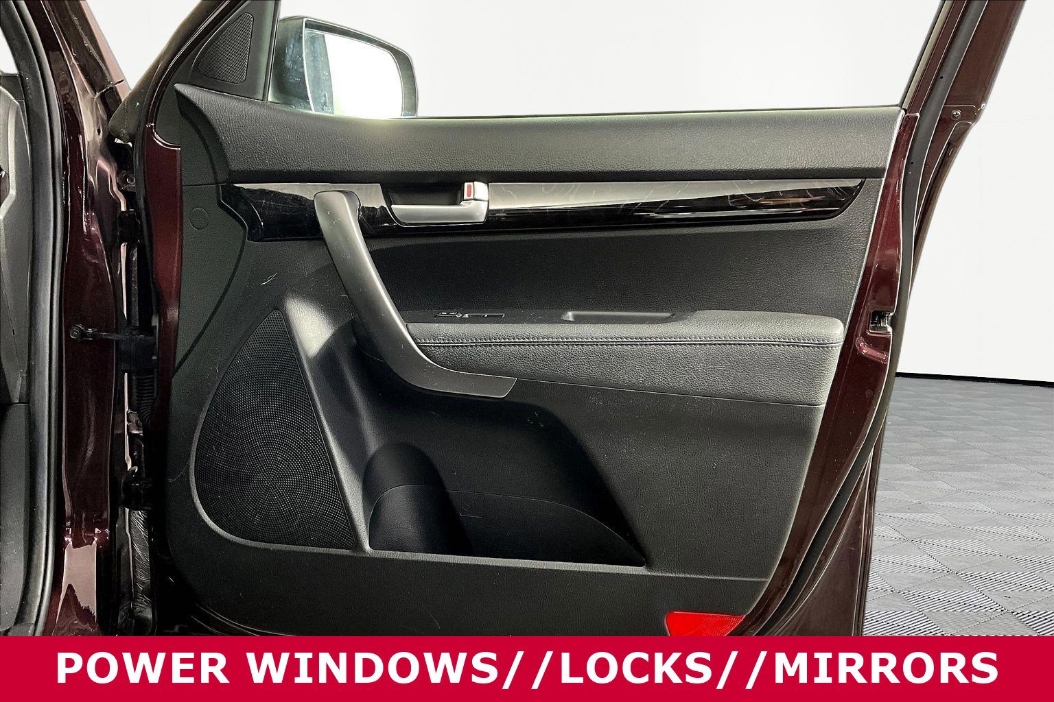 Used 2014 Kia Sorento LX image 25