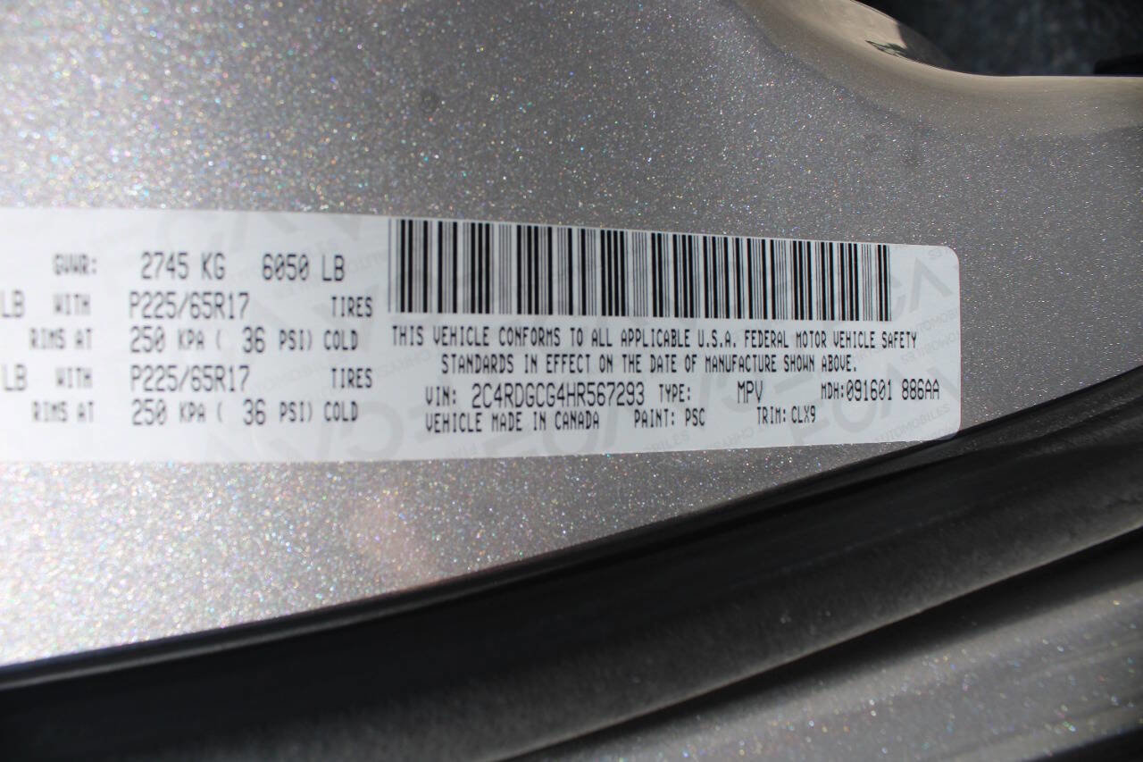Used 2017 Dodge Grand Caravan SXT w/ Blacktop Package FWD image 44