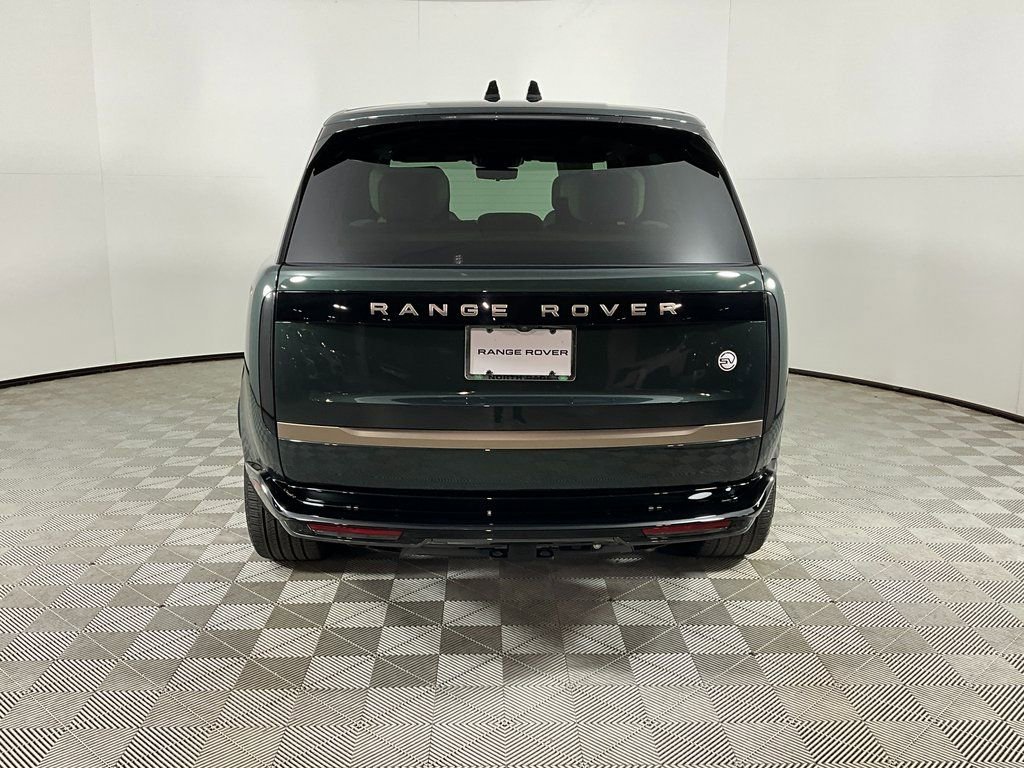 Used 2025 Land Rover Range Rover SV image 8