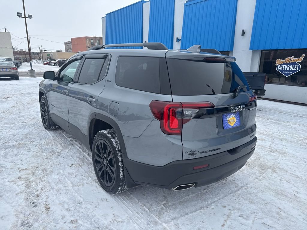 Used 2022 GMC Acadia SLT w/ Elevation Edition image 12