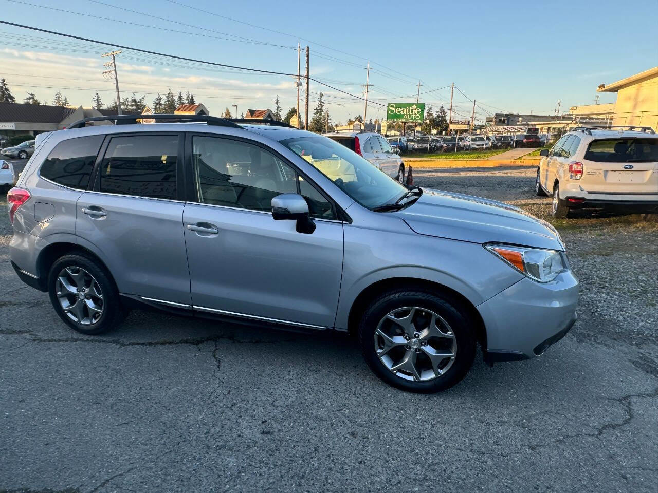 Used 2016 Subaru Forester 2.5i Touring w/ Eyesight & Navigation System image 7