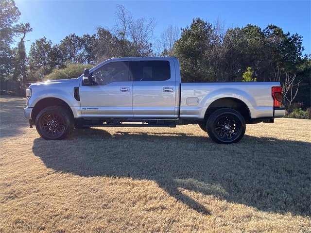 Used 2022 Ford F250 Lariat w/ Black Appearance Package image 7