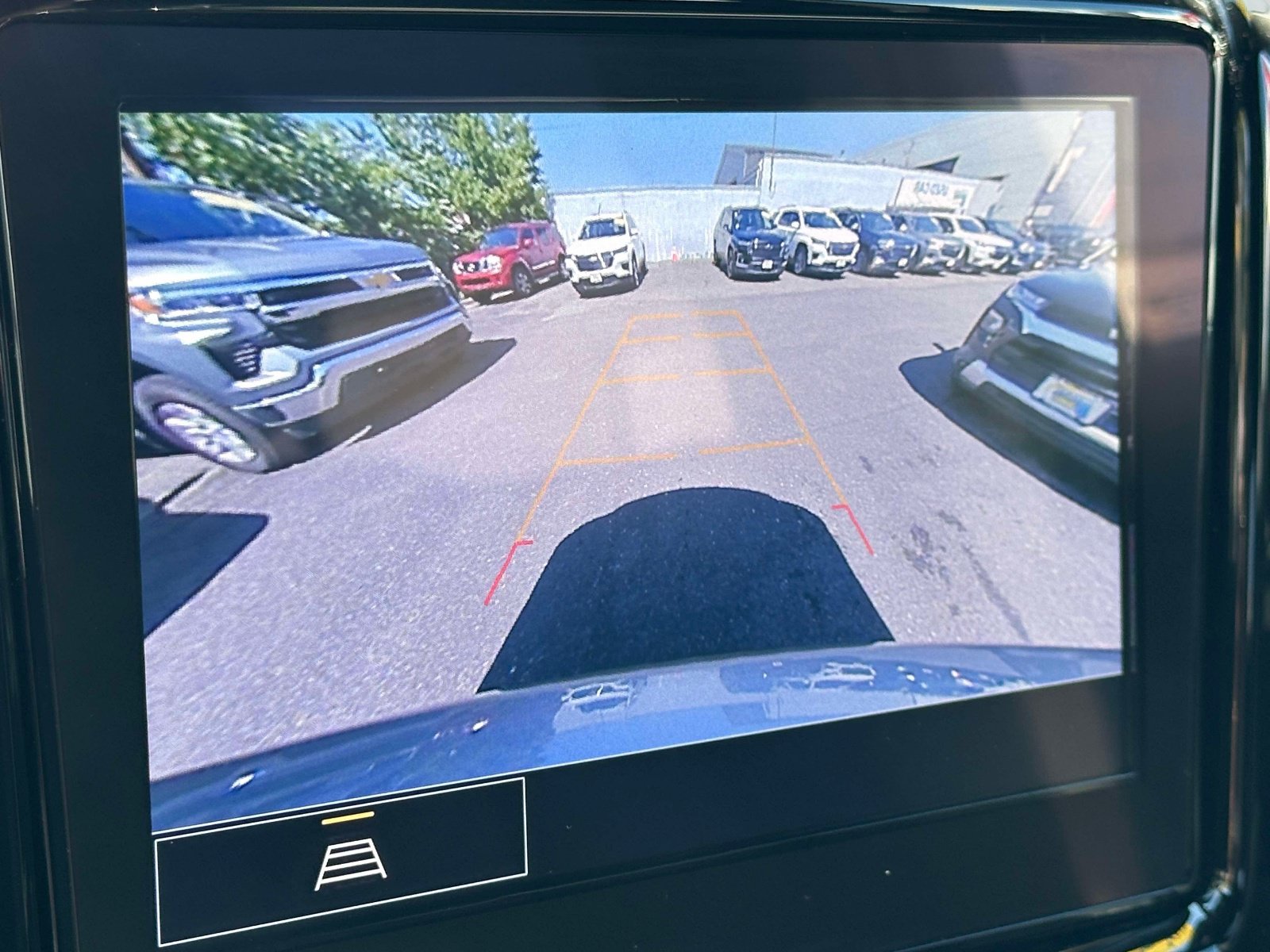 Used 2023 Chevrolet Traverse LT AWD/4WD image 28
