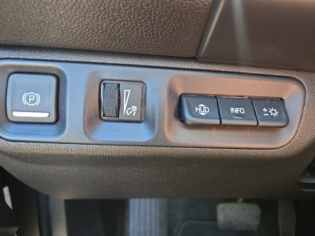 Used 2023 GMC Acadia SLT w/ Technology Package AWD/4WD image 24