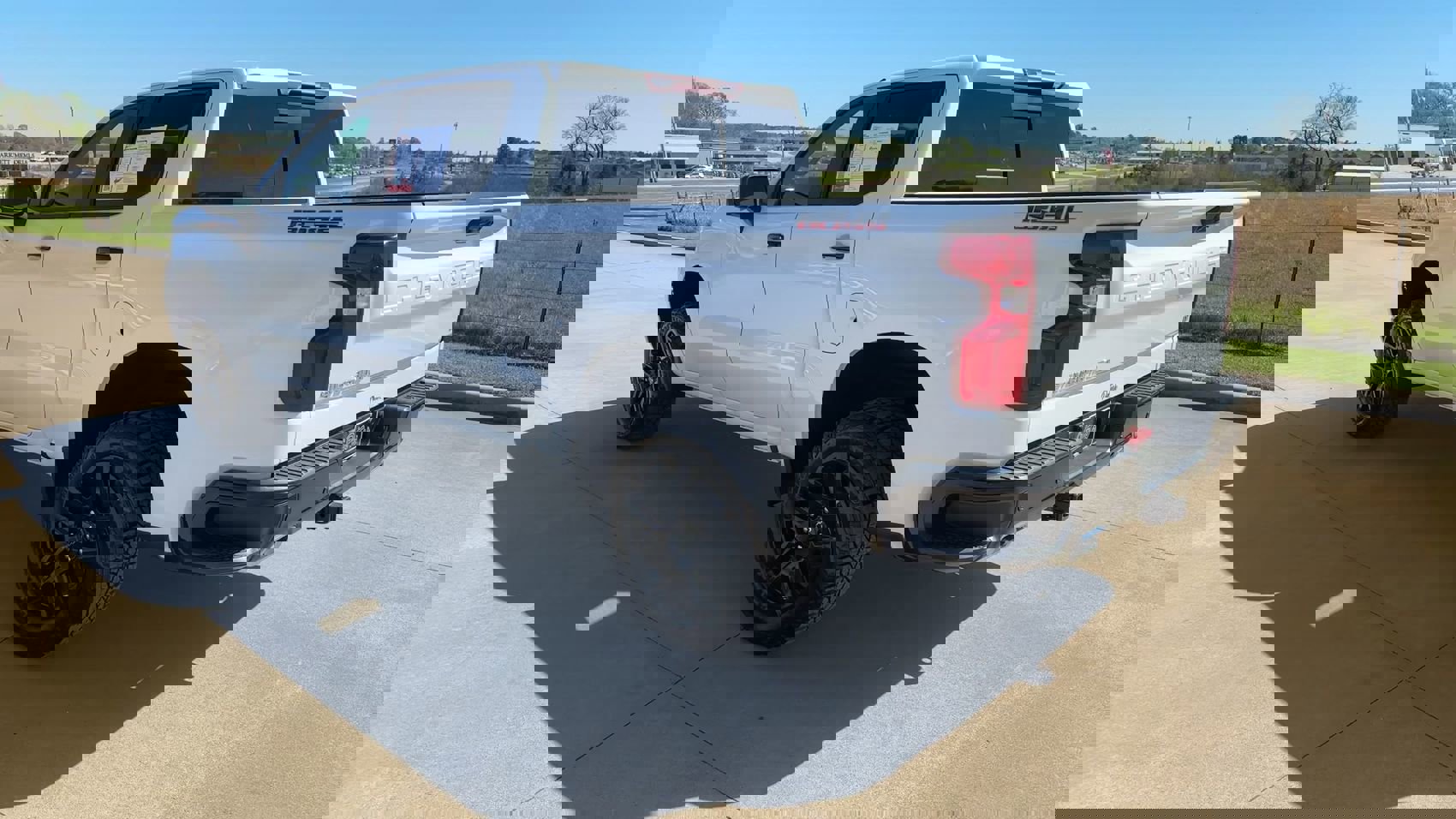 Used 2026 Chevrolet Silverado 1500 LT Trail Boss w/ LT Trail Boss Premium Package image 7