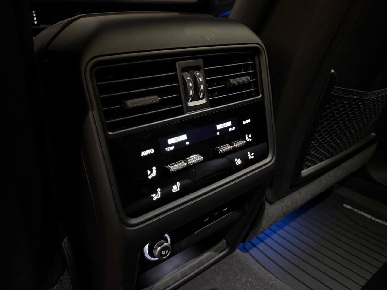 Used 2025 Porsche Cayenne GTS image 14