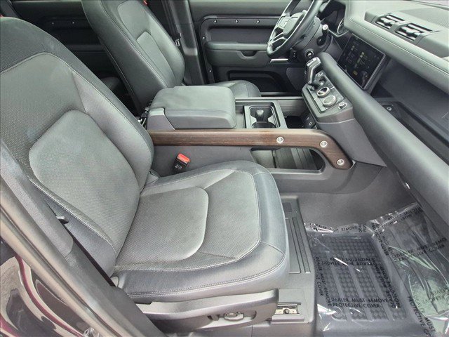 Used 2023 Land Rover Defender 110 X-Dynamic SE AWD/4WD image 21