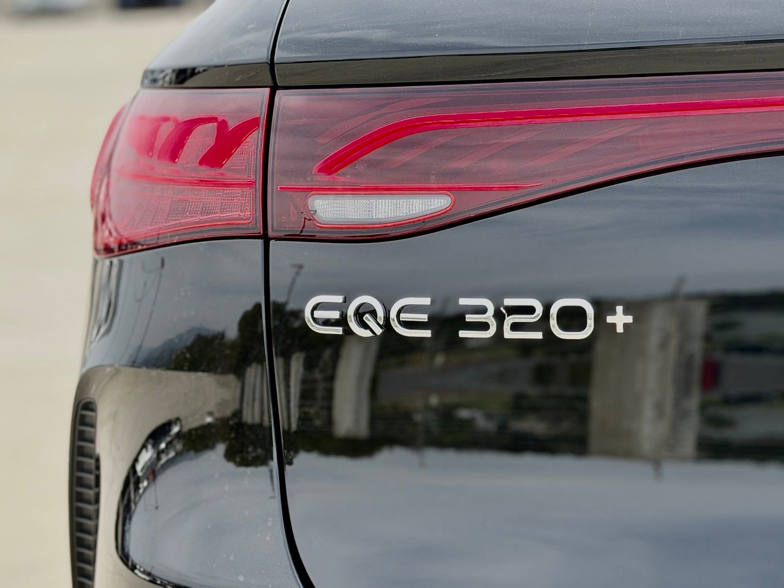 New 2026 Mercedes-Benz EQE 320+ SUV image 13