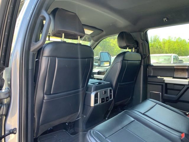 Used 2022 Ford F350 Lariat w/ Chrome Package image 19