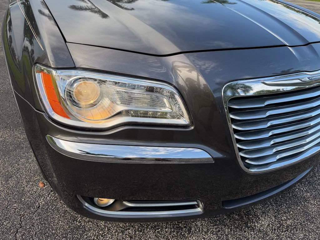 Used 2013 Chrysler 300 C RWD image 21