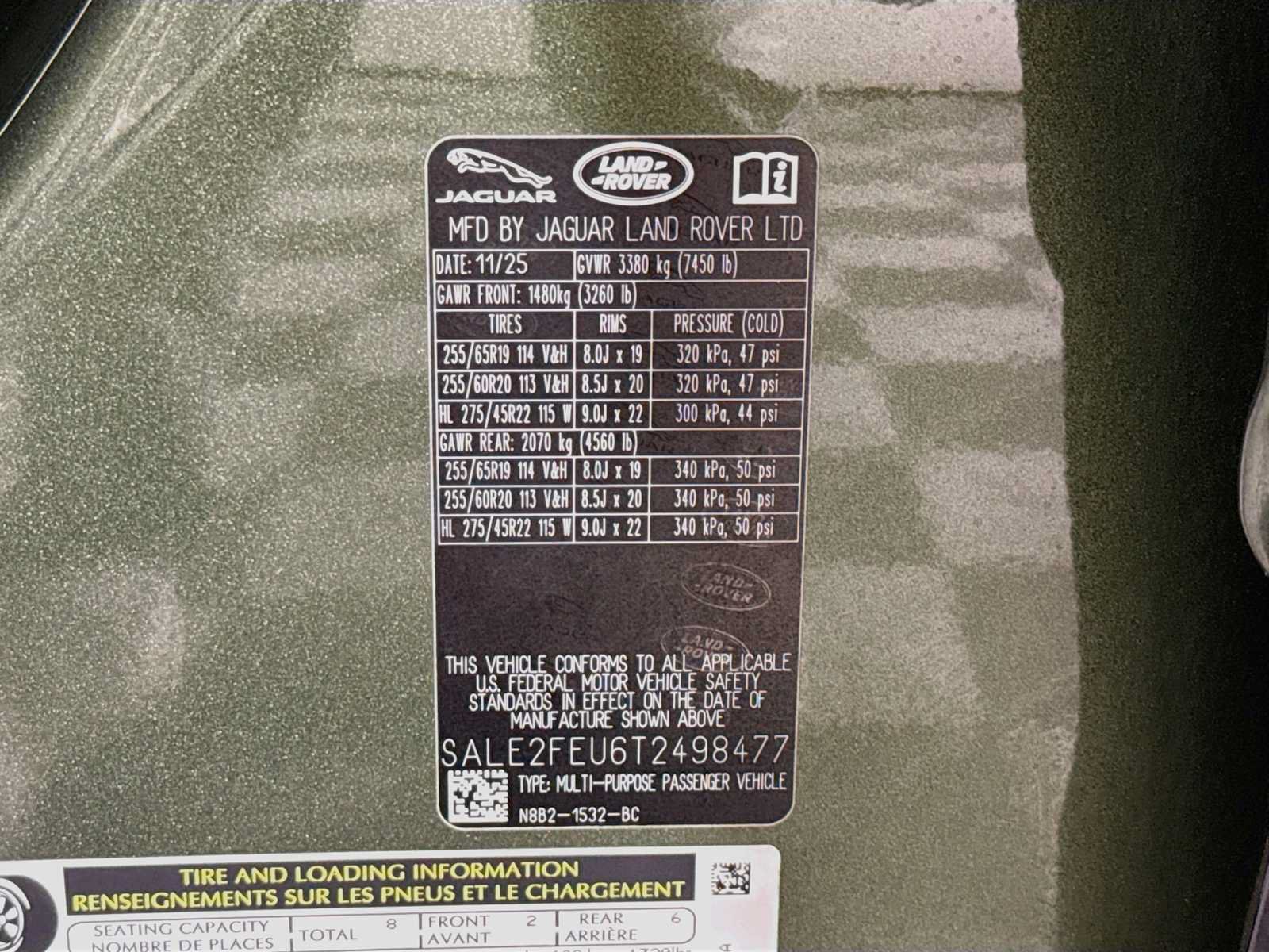 Used 2026 Land Rover Defender 130 X-Dynamic SE AWD/4WD image 32