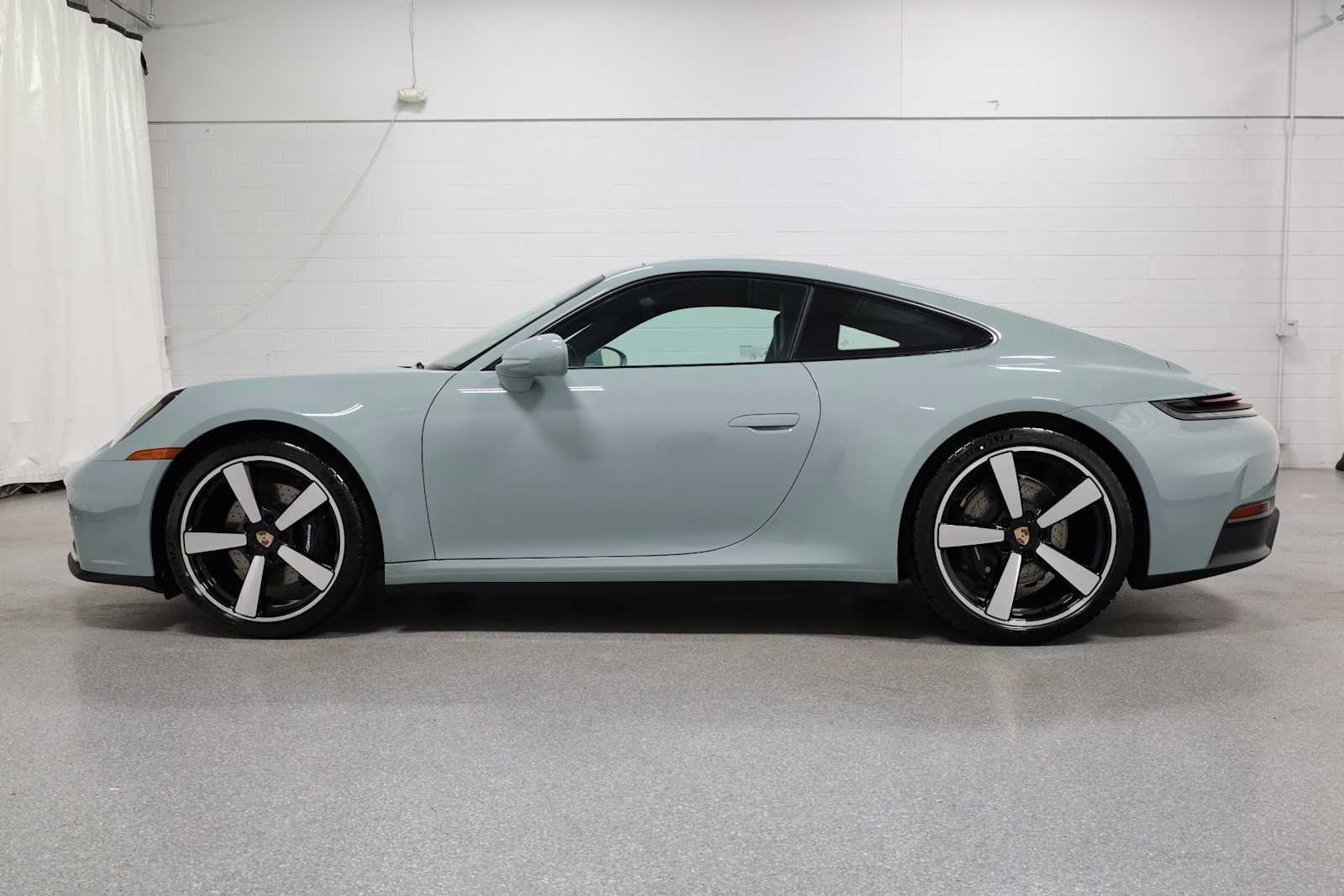 New 2026 Porsche 911 Carrera image 2