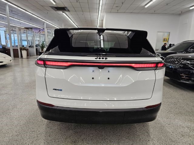 Used 2024 Jeep Wagoneer Launch Edition image 5