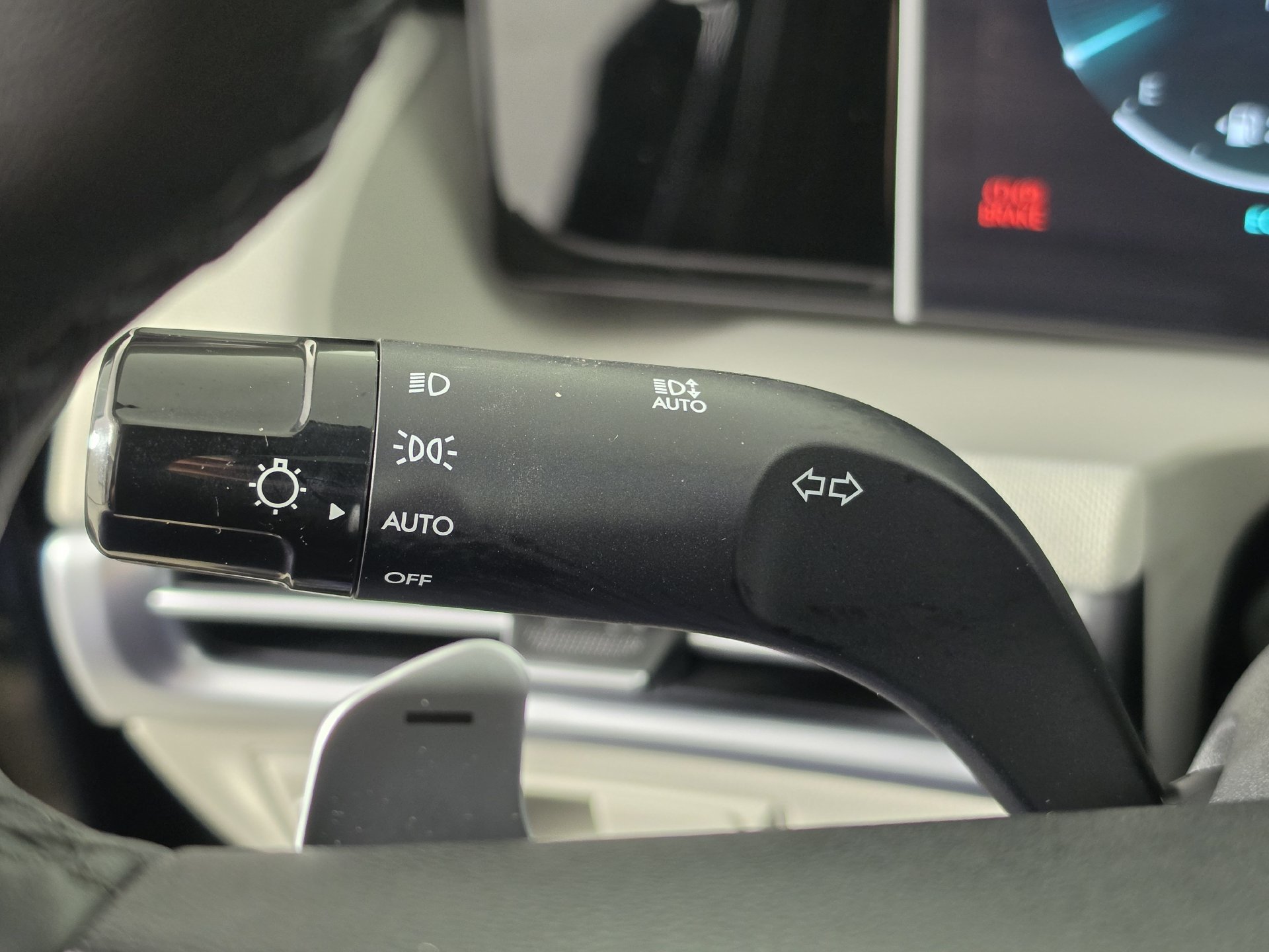 Used 2025 Hyundai Tucson Limited AWD/4WD image 11