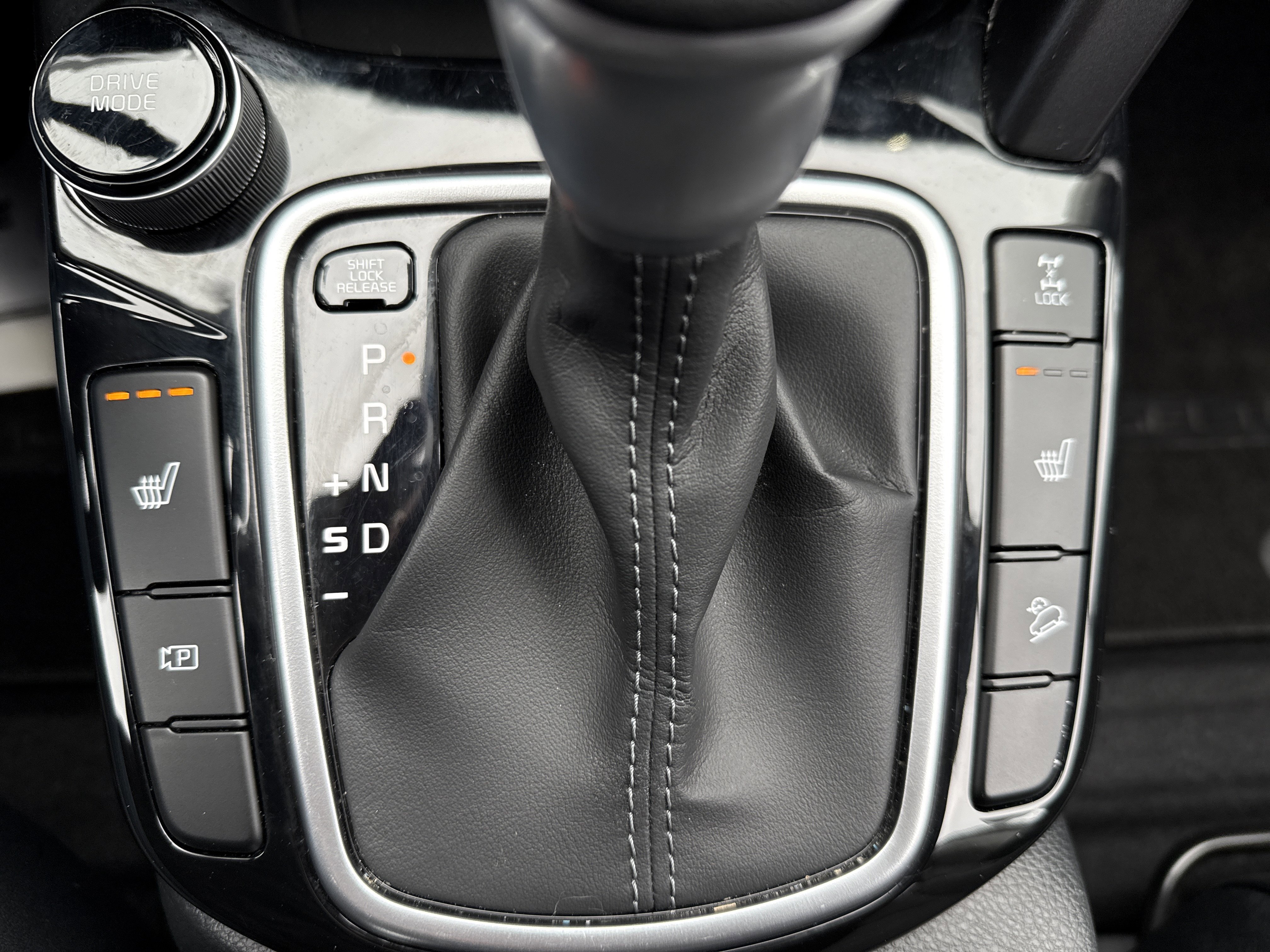 Certified 2024 Kia Seltos S image 28