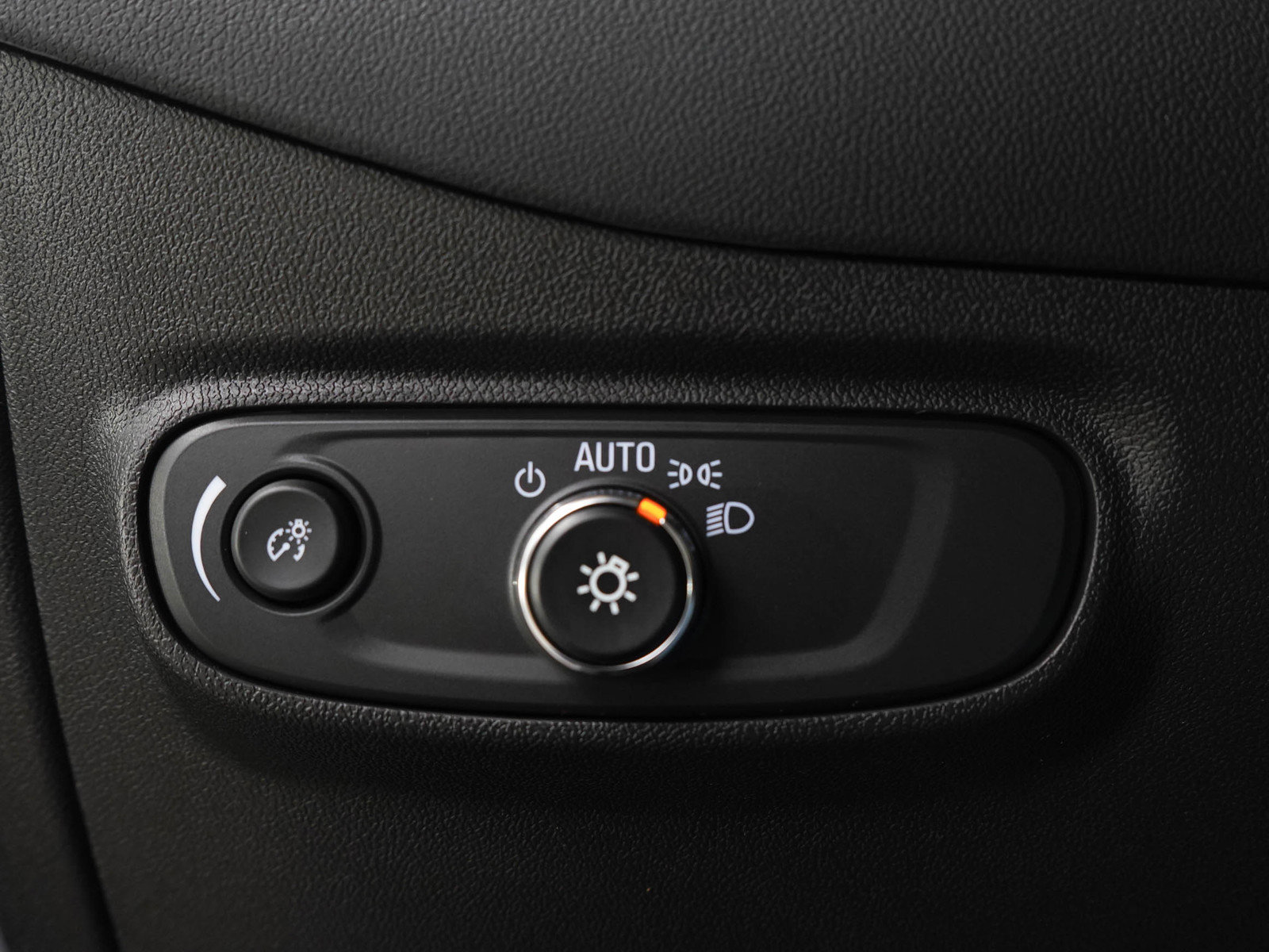 Used 2024 Chevrolet Equinox RS image 24