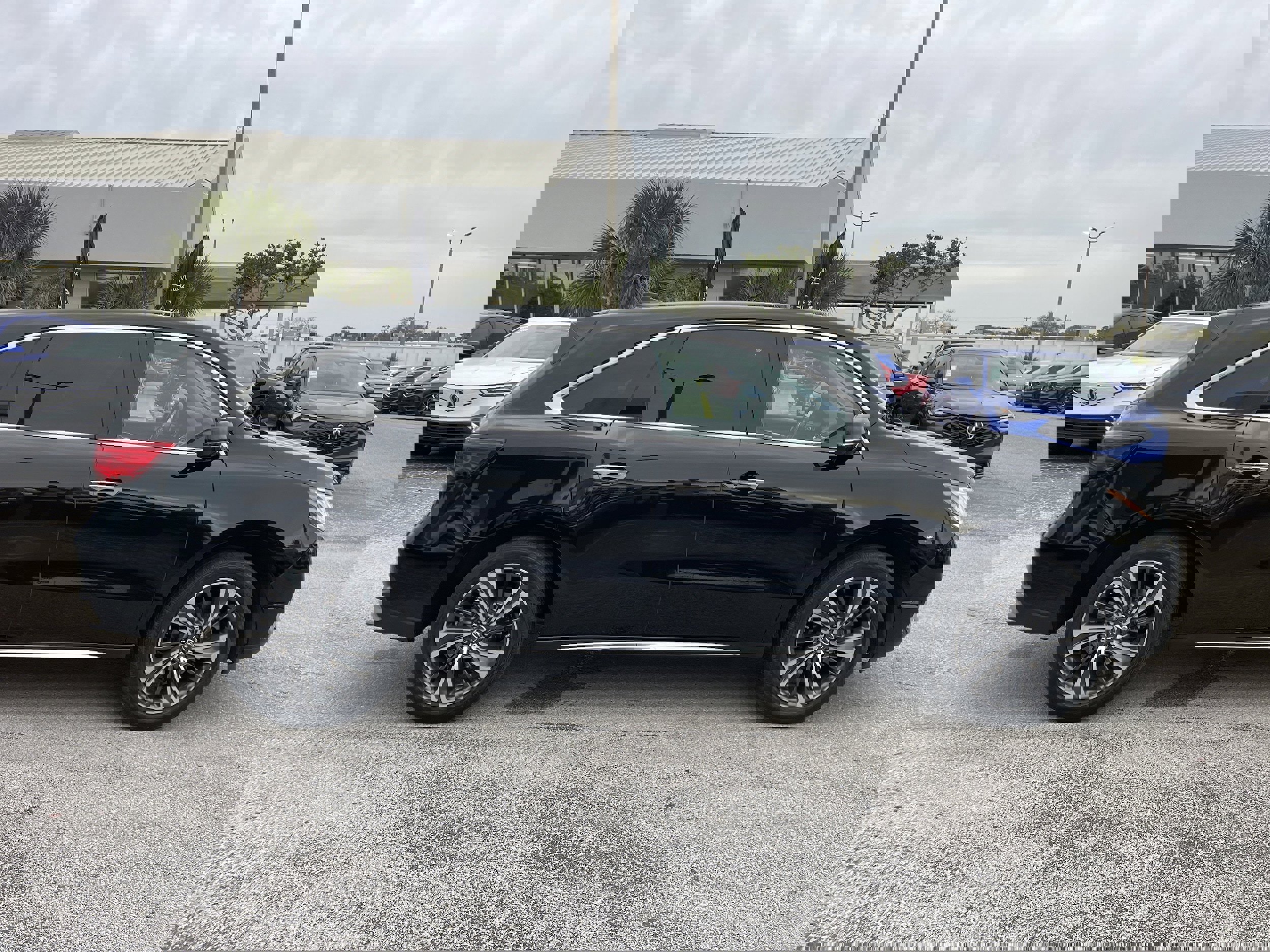 Used 2020 Acura MDX FWD w/ Technology Package image 2