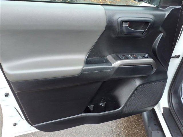 Certified 2022 Toyota Tacoma SR image 12
