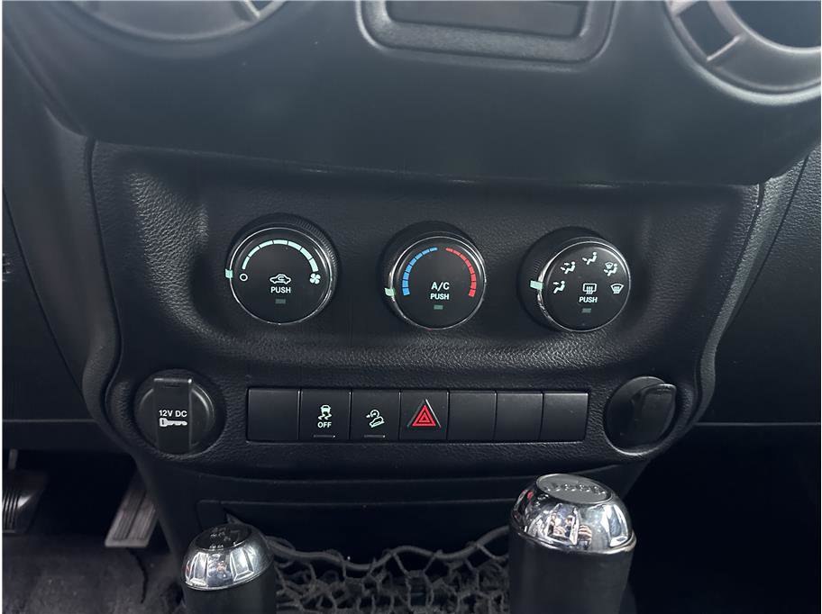 Used 2015 Jeep Wrangler Sport w/ Connectivity Group image 20