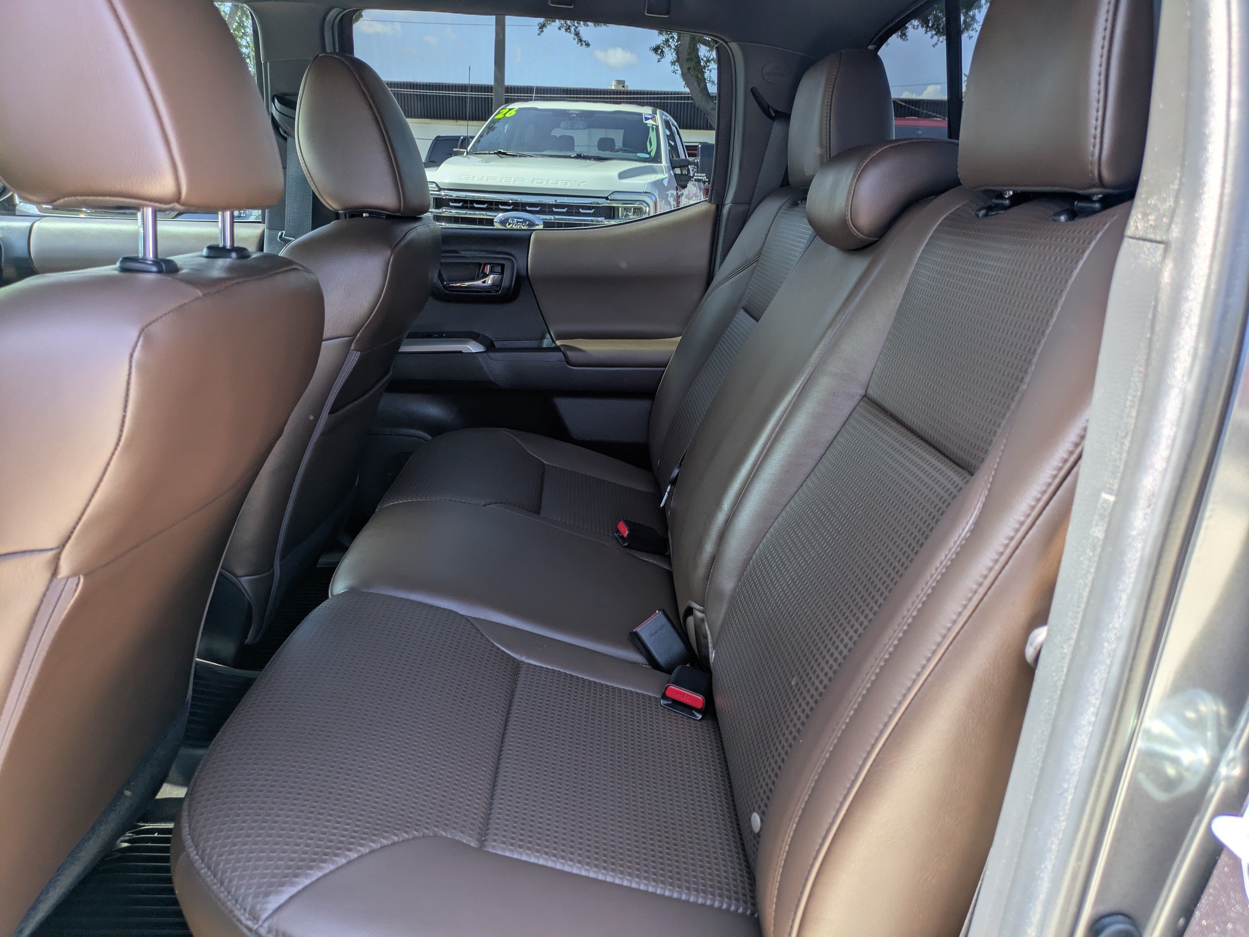 Used 2023 Toyota Tacoma Limited AWD/4WD image 14