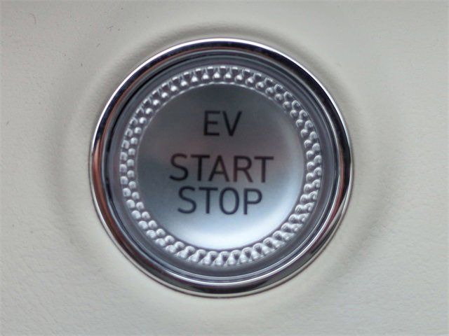 Certified 2025 Genesis Electrified GV70 Advanced image 28