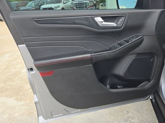 Used 2023 Ford Escape ST-Line w/ Tech Pack #1 FWD image 10
