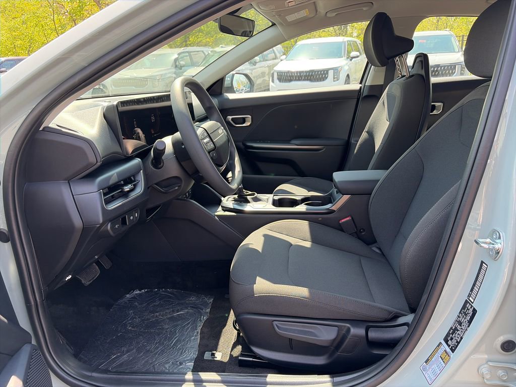 New 2026 Kia K4 FWD image 14