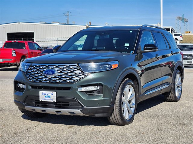 Used 2023 Ford Explorer Platinum w/ Technology Package image 3