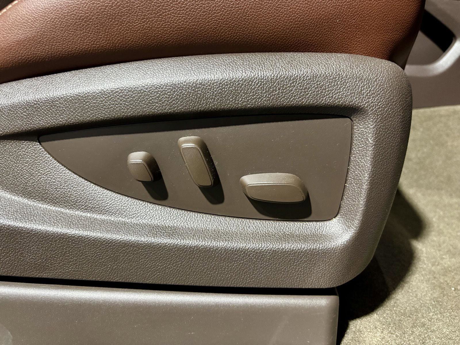 Used 2017 Chevrolet Tahoe Premier image 14