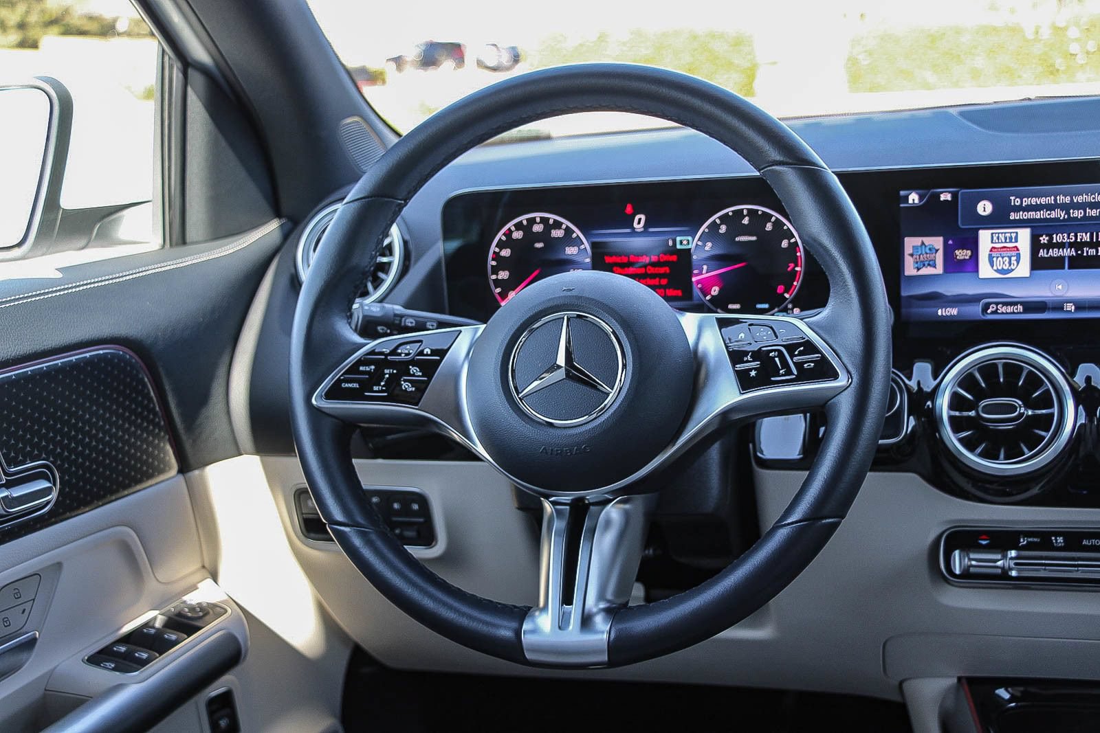 Certified 2025 Mercedes-Benz GLA 250 image 16