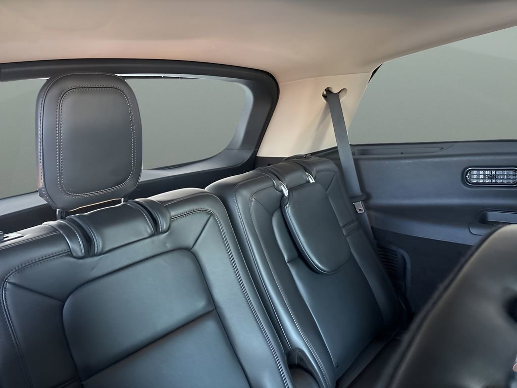 Used 2024 Lincoln Aviator Reserve image 37