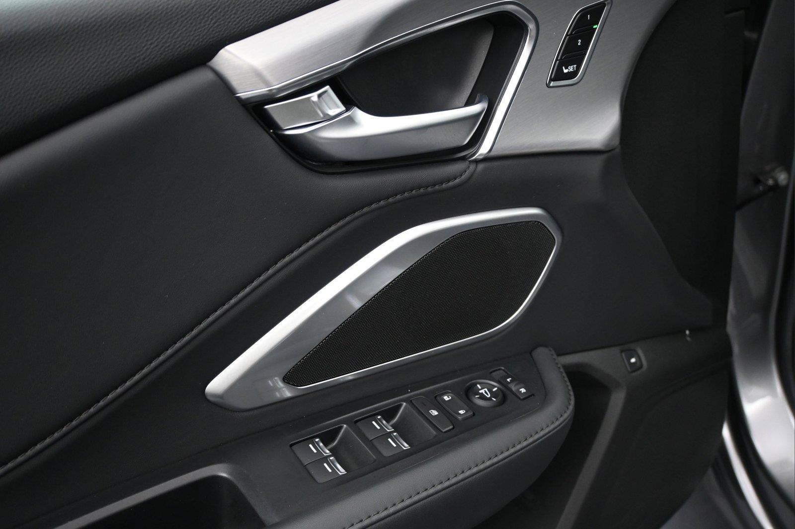 Certified 2024 Acura RDX SH-AWD image 8