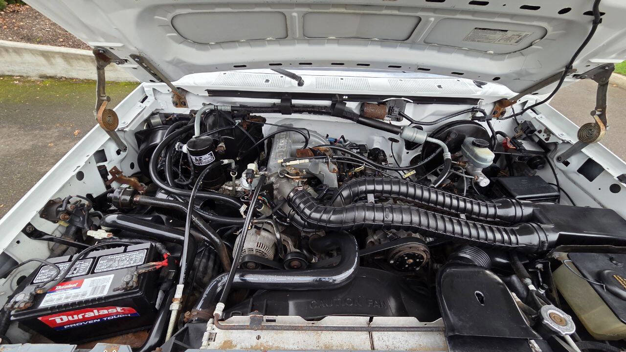 Used 1993 Ford Bronco XLT image 14