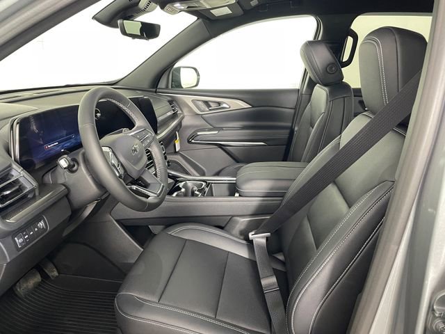 New 2026 Chevrolet Traverse LT w/ Midnight/Sport Edition AWD/4WD image 2
