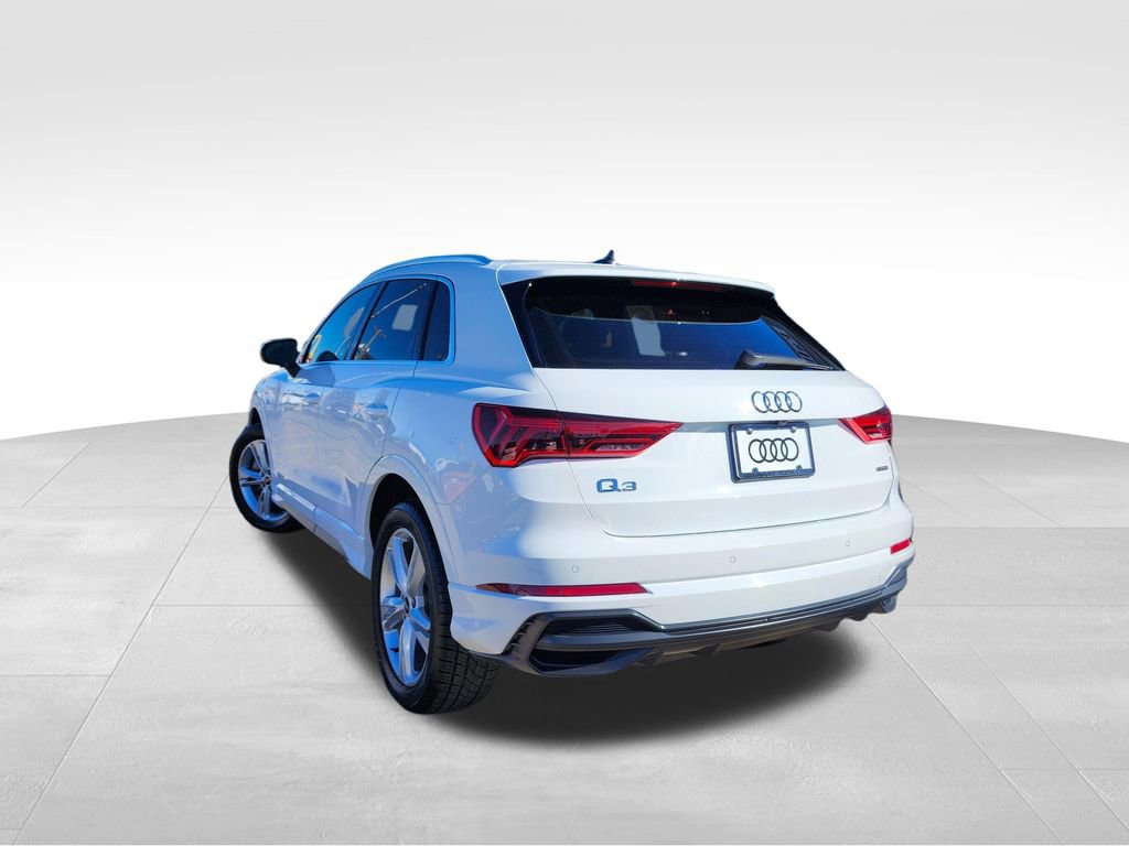 Certified 2022 Audi Q3 2.0T Premium Plus image 4