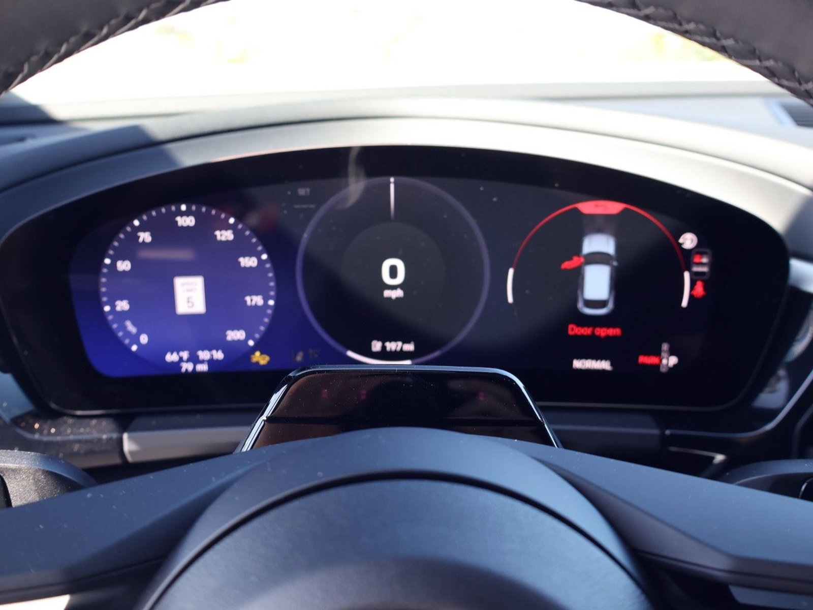 New 2026 Porsche Macan Electric RWD image 16