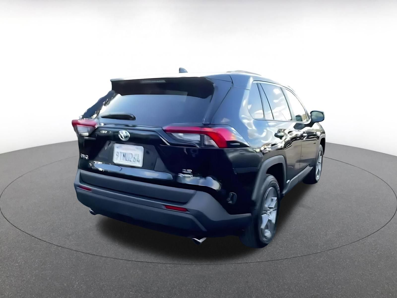 Used 2025 Toyota RAV4 LE image 14