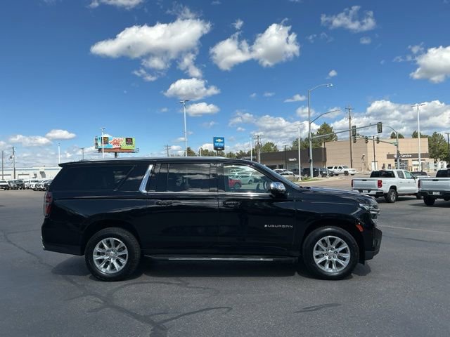 Used 2024 Chevrolet Suburban Premier AWD/4WD image 2