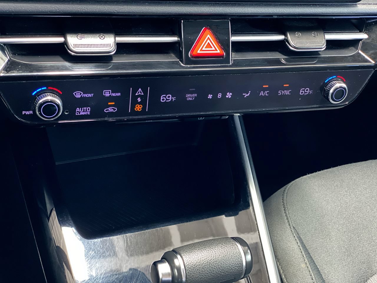 Certified 2025 Kia Niro LX FWD image 23