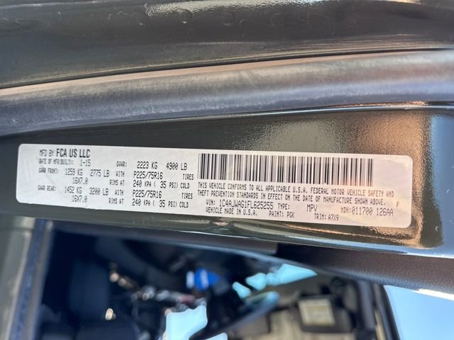 Used 2015 Jeep Wrangler Sport image 30