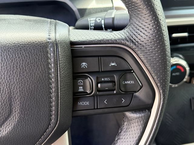 Used 2025 Toyota Tacoma TRD Off-Road AWD/4WD image 17