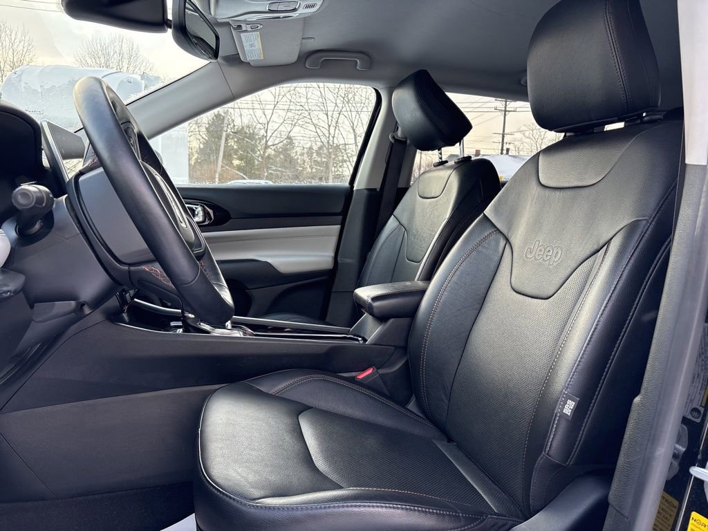 Certified 2022 Jeep Compass Limited image 8