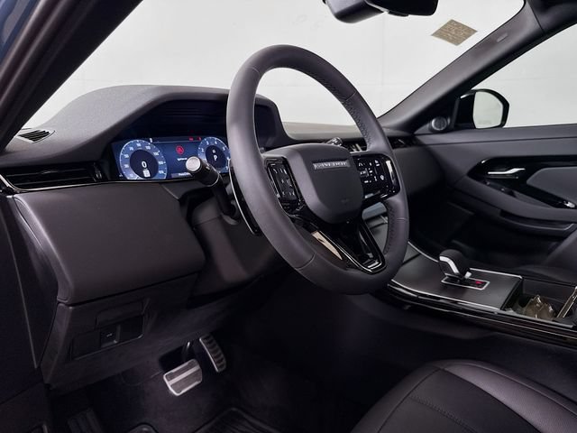 Certified 2026 Land Rover Range Rover Evoque Dynamic SE AWD/4WD image 9
