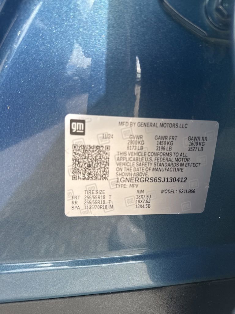 Used 2025 Chevrolet Traverse LT image 4