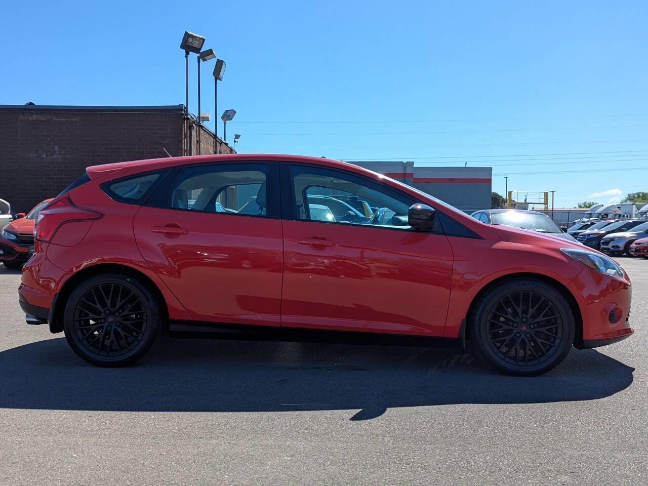 Used 2012 Ford Focus SEL FWD image 3