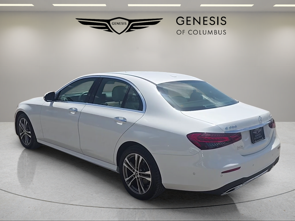 Used 2022 Mercedes-Benz E 350 4MATIC Sedan image 3