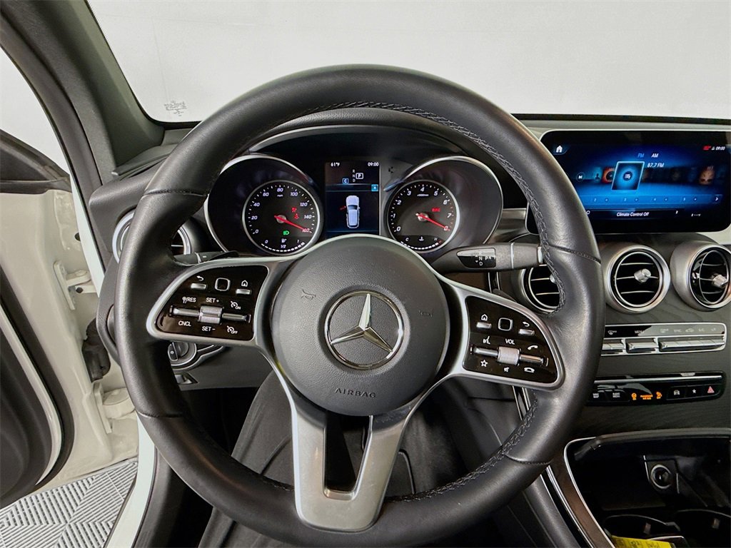 Used 2021 Mercedes-Benz GLC 300 4MATIC image 11